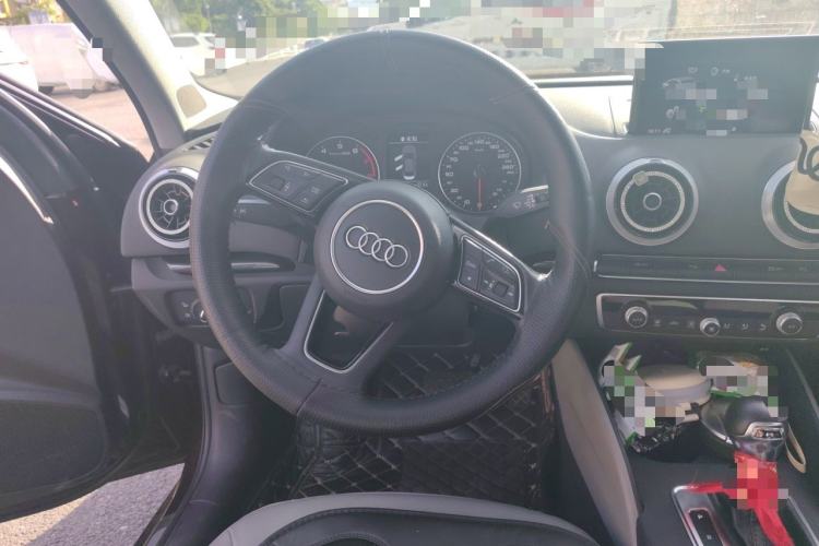 Used Audi A3 2019 Limousine 35 TFSI Fashion Edition China V standard Steering Wheel