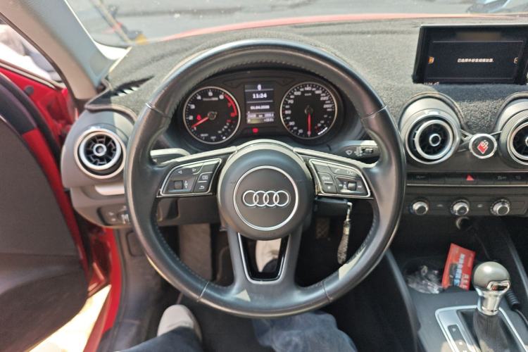 Used Audi A3 2019 Limousine 35 TFSI Ambition China VI Steering Wheel