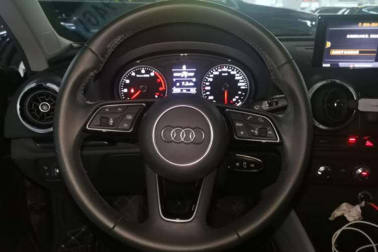 Used Audi A3 2019 Sportback 35 TFSI Fashion Edition China V Steering Wheel