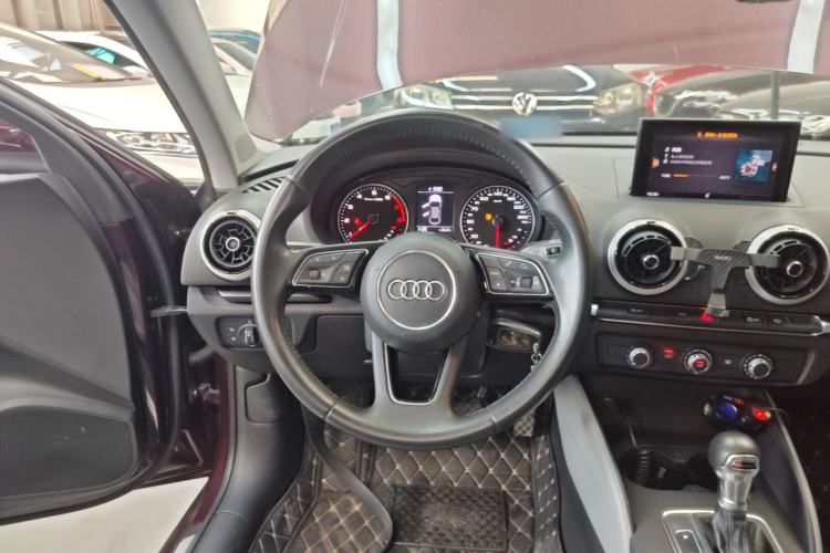 Used Audi A3 2019 Limousine 35 TFSI Fashion Edition China V standard Steering Wheel
