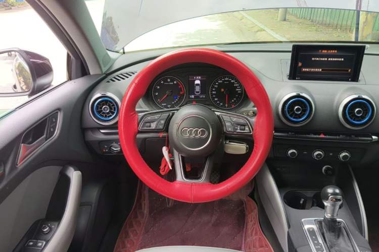 Used Audi A3 2019 Limousine 35 TFSI Fashion Edition China V standard Steering Wheel