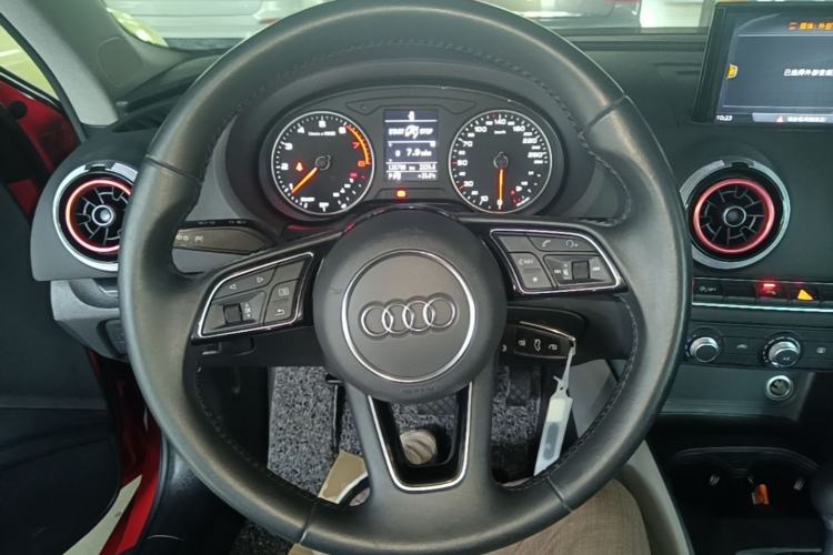 Used Audi A3 2019 Limousine 35 TFSI Fashion Edition China V standard Steering Wheel