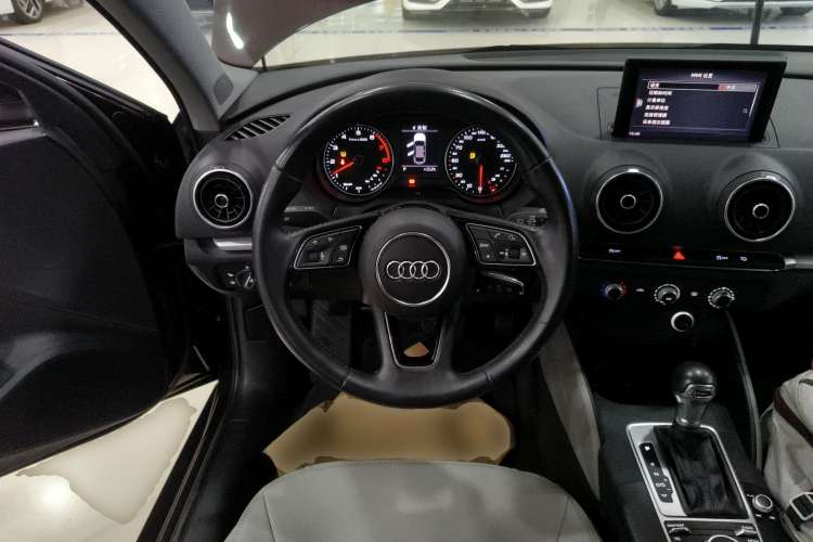 Used Audi A3 2019 Limousine 35 TFSI Ambition China VI Steering Wheel