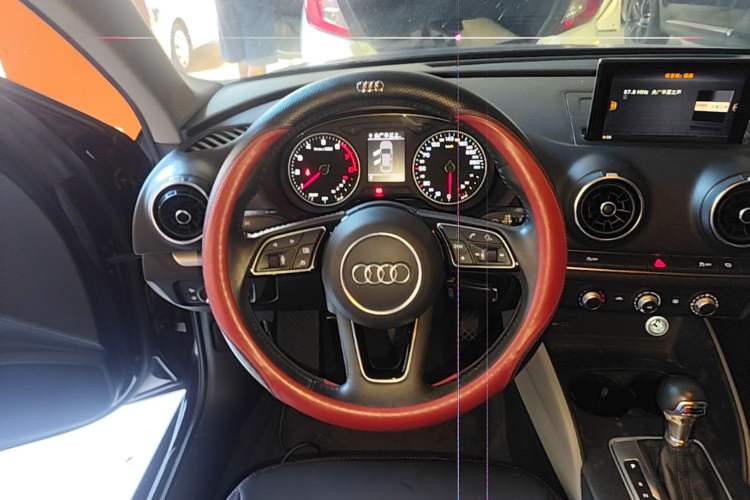 Used Audi A3 2019 Limousine 35 TFSI Ambition China VI Steering Wheel