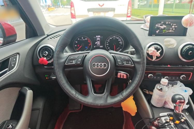 Used Audi A3 2019 Sportback 35 TFSI Fashion Edition China V Steering Wheel