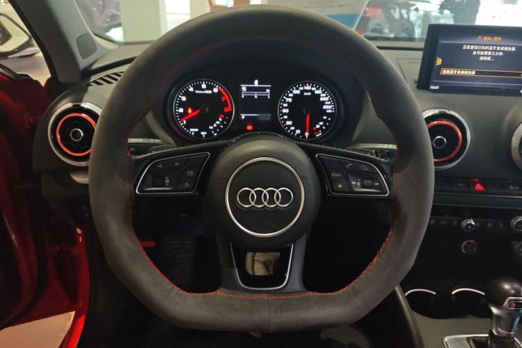Used Audi A3 2019 Sportback 35 TFSI Sporty Version China VI Steering Wheel