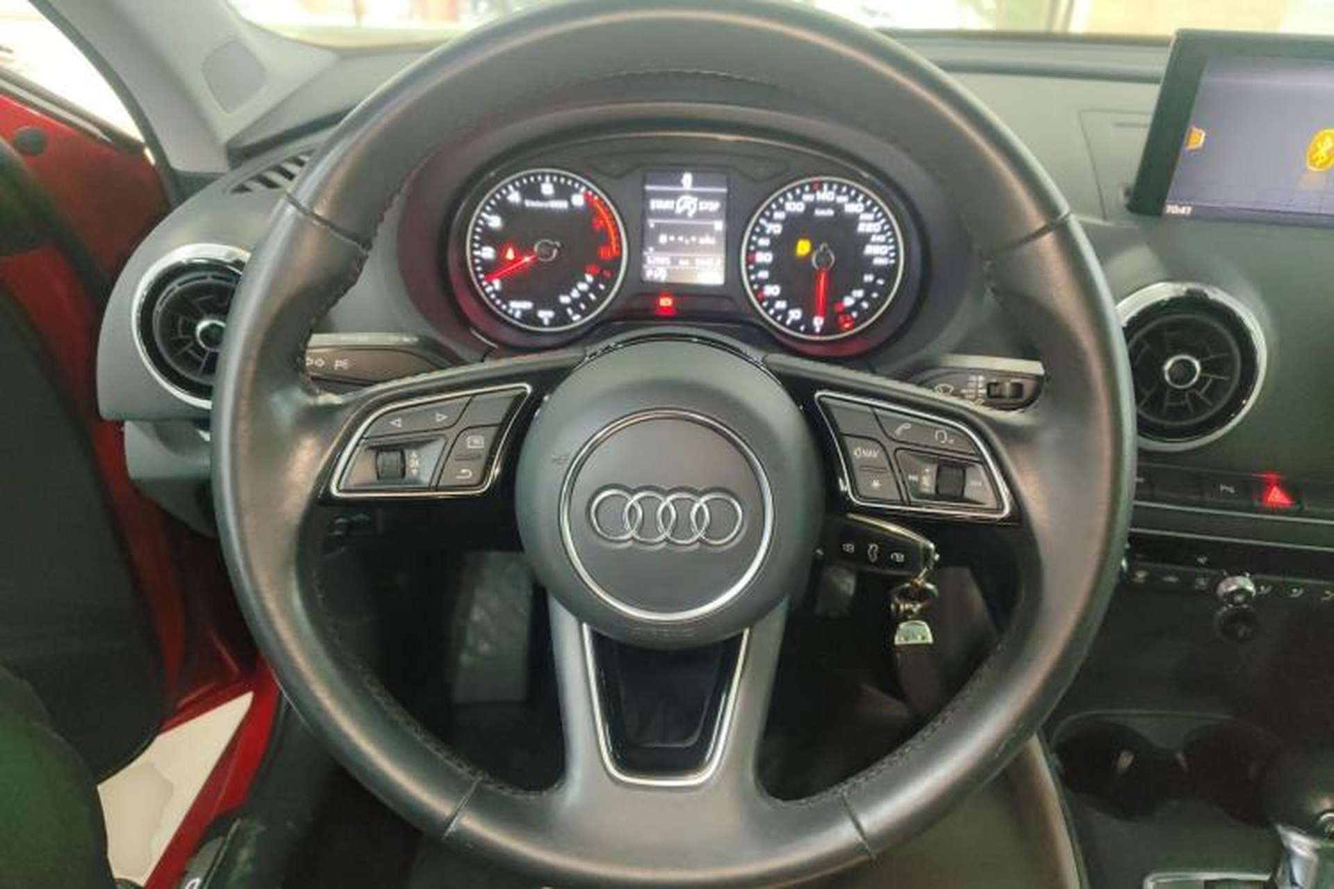 Used Audi A3 2019 Limousine 35 TFSI Fashion Edition China VI Emission Standard Steering Wheel
