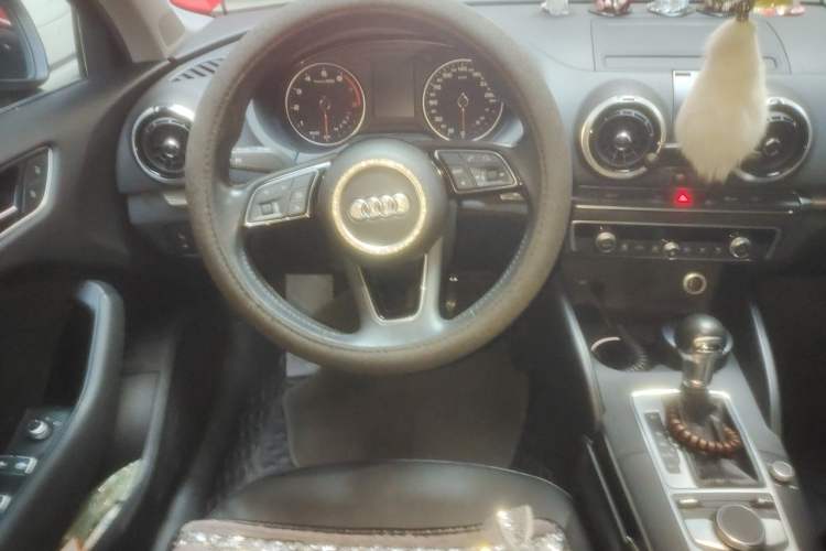 Used Audi A3 2019 Limousine 35 TFSI Style Version China V Emission Standard Steering Wheel