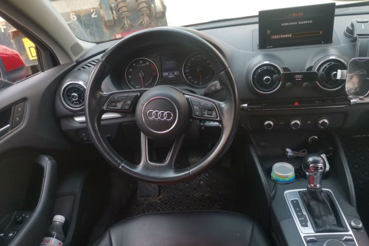 Used Audi A3 2019 Limousine 35 TFSI Ambition China VI Steering Wheel