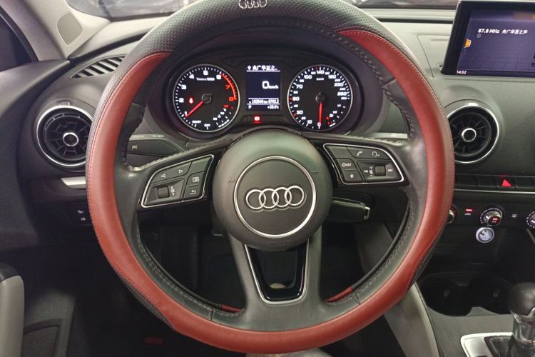 Used Audi A3 2019 Limousine 35 TFSI Ambition China VI Steering Wheel