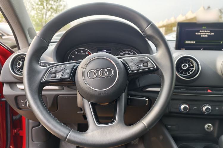 Used Audi A3 2019 Limousine 35 TFSI Ambition China V Steering Wheel