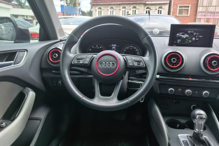Used Audi A3 2019 Limousine 35 TFSI Fashion Edition China V standard Steering Wheel
