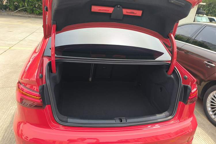 Used Audi A3 2019 Limousine 35 TFSI Fashion Edition China VI Emission Standard Trunk