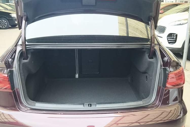 Used Audi A3 2019 Limousine 35 TFSI Fashion Edition China VI Emission Standard Trunk