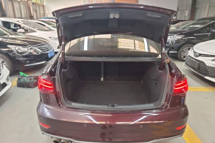 Used Audi A3 2019 Limousine 35 TFSI Fashion Edition China V standard Trunk