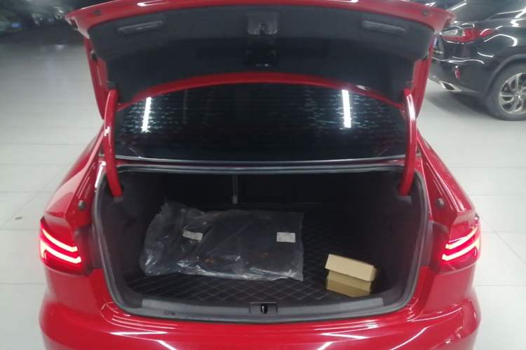 Used Audi A3 2019 Limousine 35 TFSI Fashion Edition China VI Emission Standard Trunk