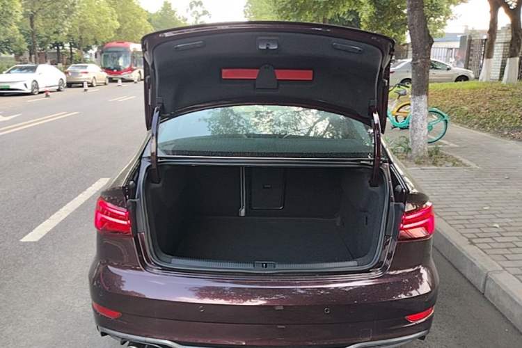 Used Audi A3 2019 Limousine 35 TFSI Fashion Edition China VI Emission Standard Trunk