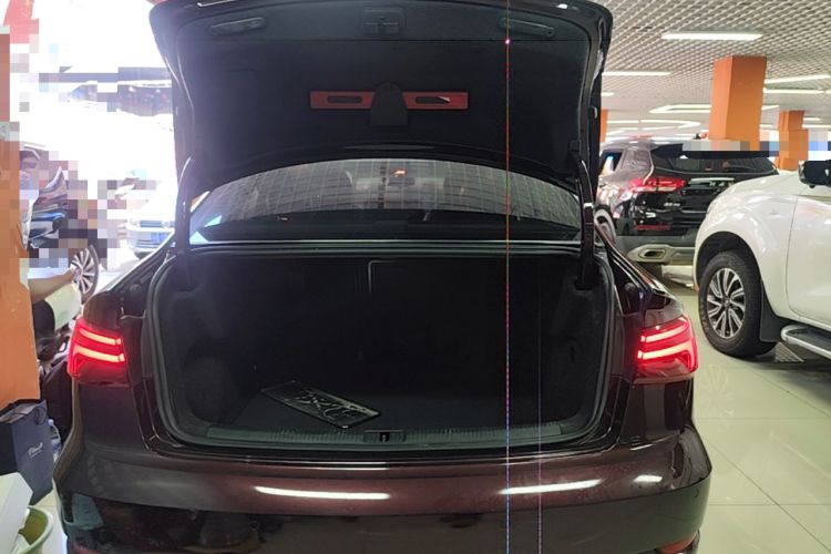 Used Audi A3 2019 Limousine 35 TFSI Ambition China VI Trunk