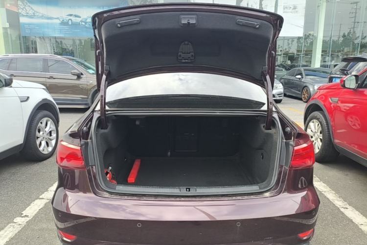 Used Audi A3 2019 Limousine 35 TFSI Style Edition China VI Emission Standard Trunk