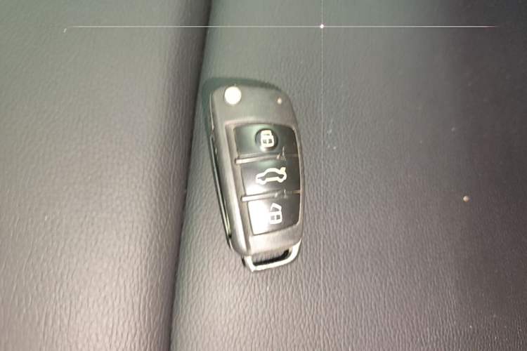 Used Audi A3 2019 Limousine 35 TFSI Ambition China VI Vehicle Key
