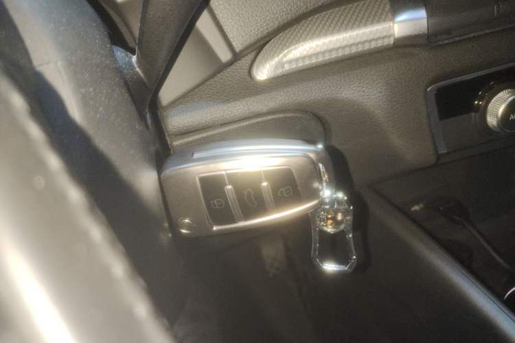 Used Audi A3 2019 Limousine 35 TFSI Style Version China V Emission Standard Vehicle Key