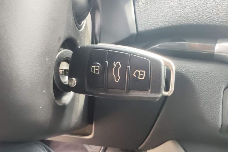 Used Audi A3 2019 Sportback 35 TFSI Fashion Edition China VI Emission Standard Vehicle Key