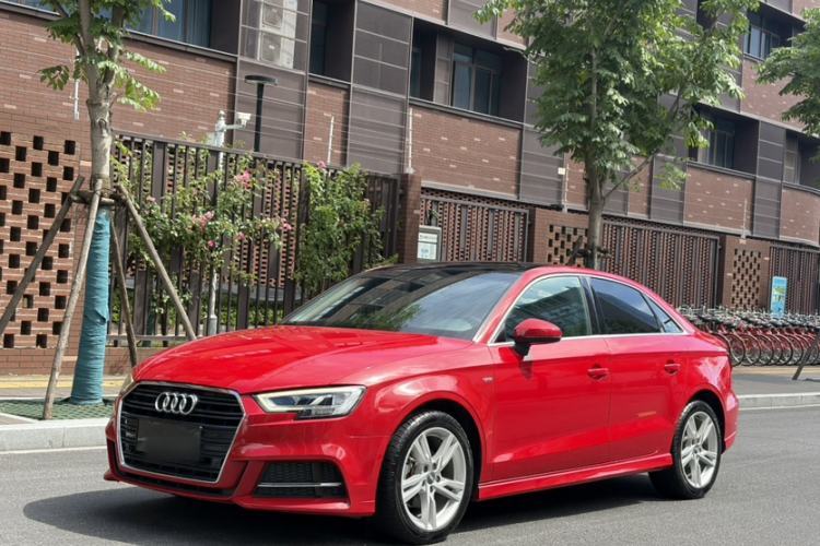 Used Audi A3 2019 Limousine 35 TFSI Fashion Edition China VI Emission Standard Guazi used car, China used car export, Used car for sale, Used  cars, Cheapest cars for sale