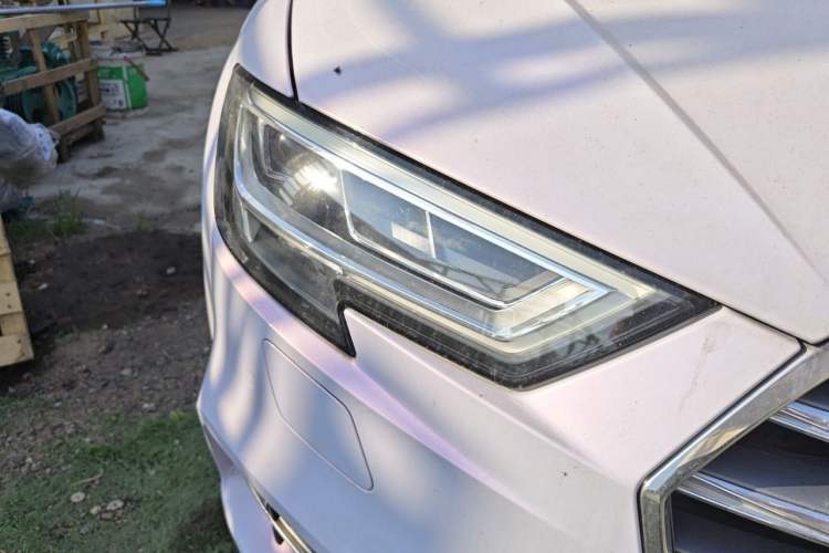 Used Audi A3 2019 Sportback 35 TFSI Fashion Edition China VI Emission Standard Right Front Headlight