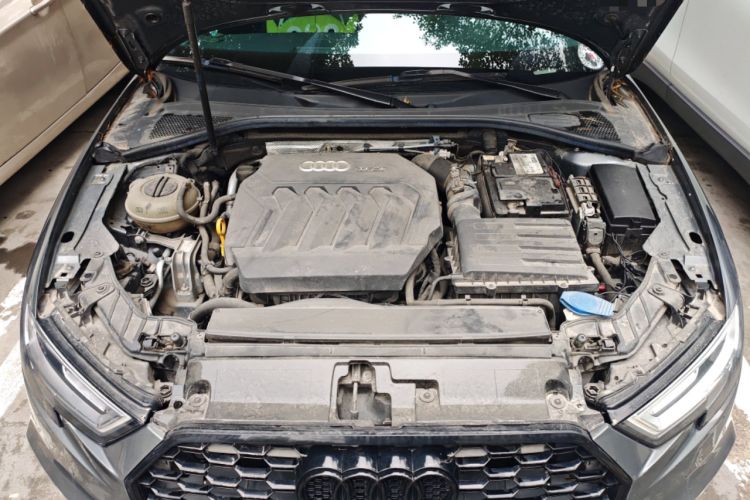 Used Audi A3 2019 Limousine 40 TFSI Sport Version China V Emission Standard Engine Bay