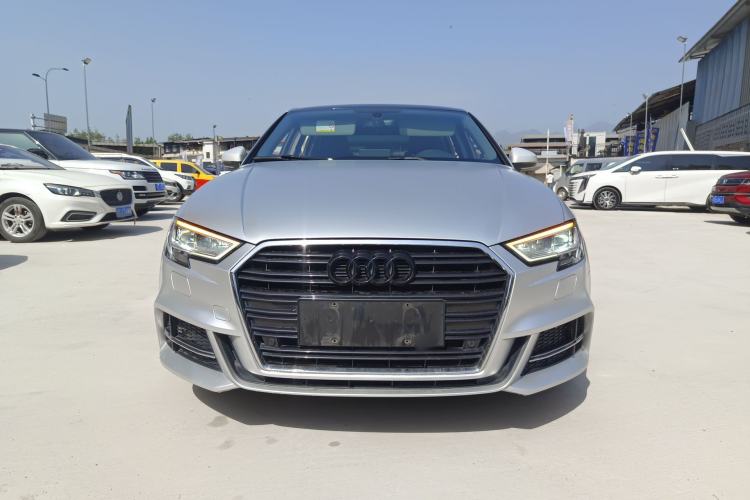 Used Audi A3 2019 Limousine 35 TFSI Fashion Edition China V standard Front