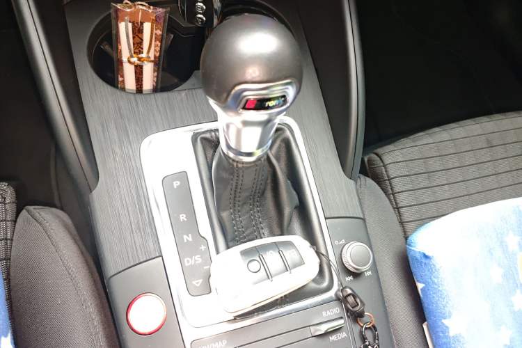 Used Audi A3 2019 Limousine 40 TFSI Sport Version China V Emission Standard Gear Lever