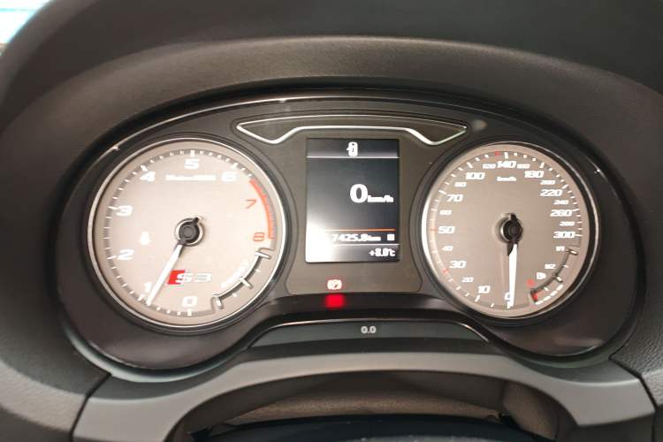 Used Audi A3 2019 Limousine 40 TFSI Sport Version China V Emission Standard Instrument Cluster