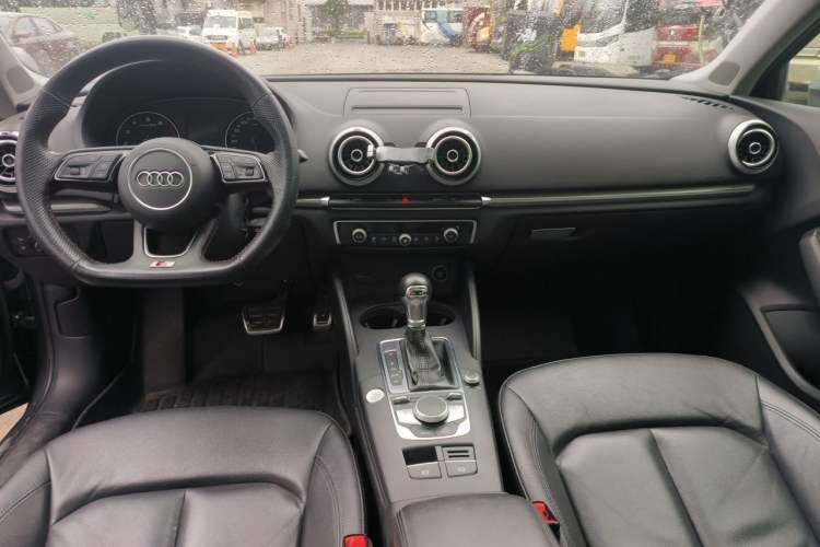 Used Audi A3 2019 Limousine 35 TFSI Style Version China V Emission Standard Interior 2