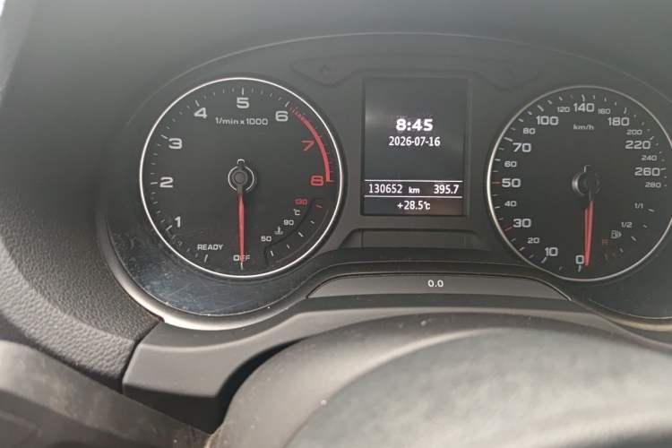 Used Audi A3 2019 Limousine 35 TFSI Sport Edition China V Emission Standard Odometer Close Up
