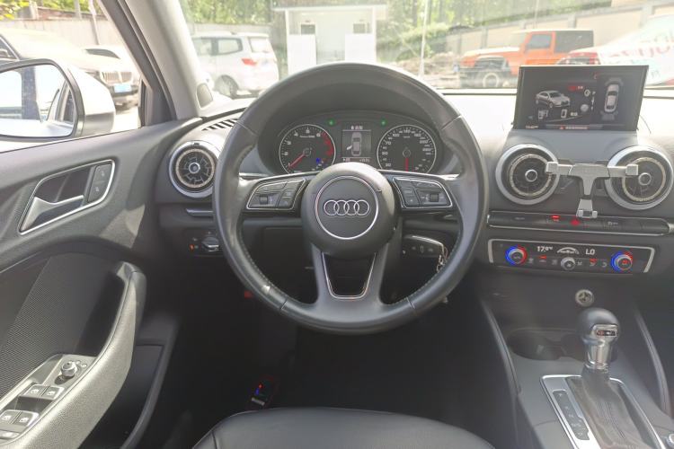 Used Audi A3 2019 Limousine 35 TFSI Fashion Edition China V standard Steering Wheel