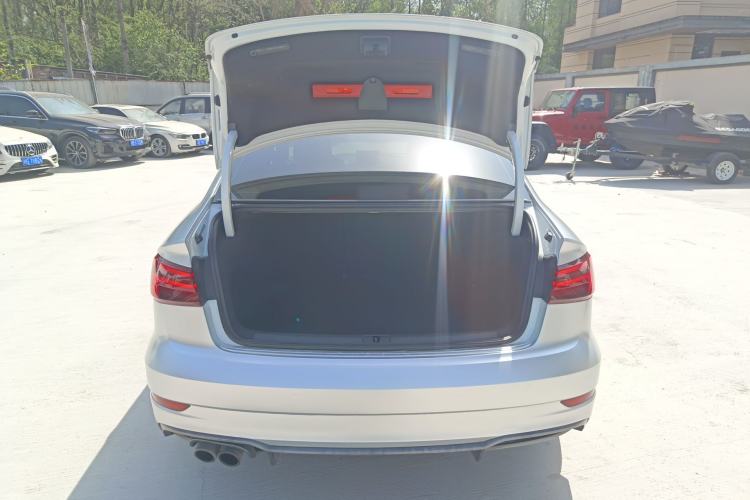 Used Audi A3 2019 Limousine 35 TFSI Fashion Edition China V standard Trunk