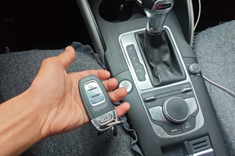 Used Audi A3 2019 Limousine 35 TFSI Fashion Edition China V standard Vehicle Key