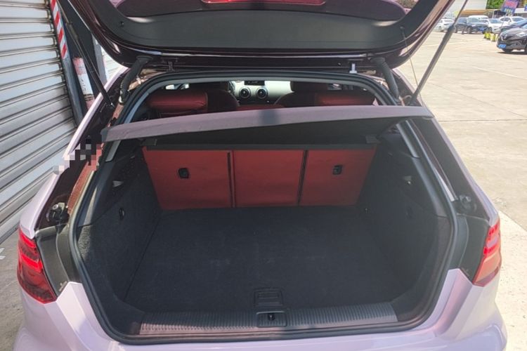 Used Audi A3 2019 Sportback 35 TFSI Fashion Edition China VI Emission Standard Trunk