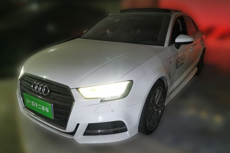 Used Audi A3 2019 Limousine 35 TFSI Sporty Version China VI Guazi used car, China used car export, Used car for sale, Used cars, Cheapest cars for sale