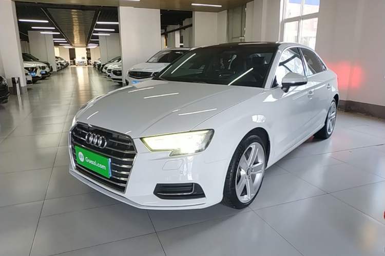 Ojetý Audi A3 2019 Limousine 35 TFSI Style Version China V Emission Standard Guazi used car, China used car export, Used car for sale, Used  cars, Cheapest cars for sale