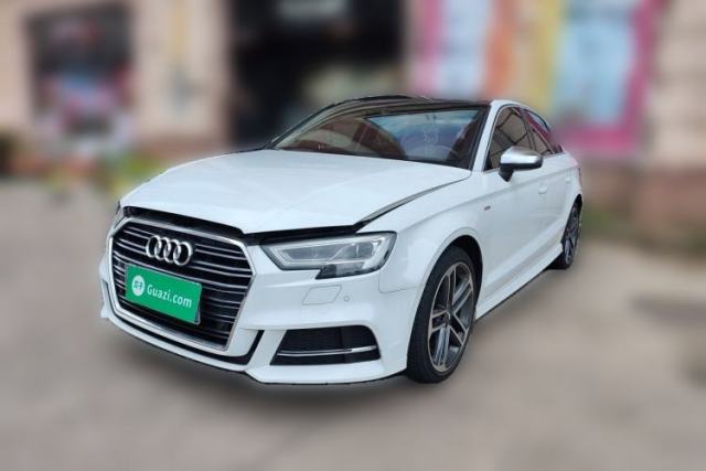 Audi A3 2019 Limousine 35 TFSI Sporty Version China VI مستعملة