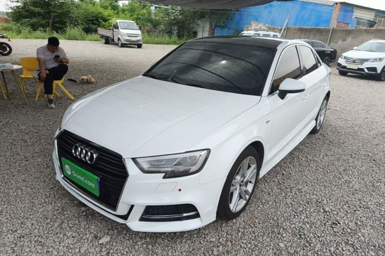 Used Audi A3 2019 Limousine 35 TFSI Fashion Edition China VI Emission Standard Guazi used car, China used car export, Used car for sale, Used  cars, Cheapest cars for sale