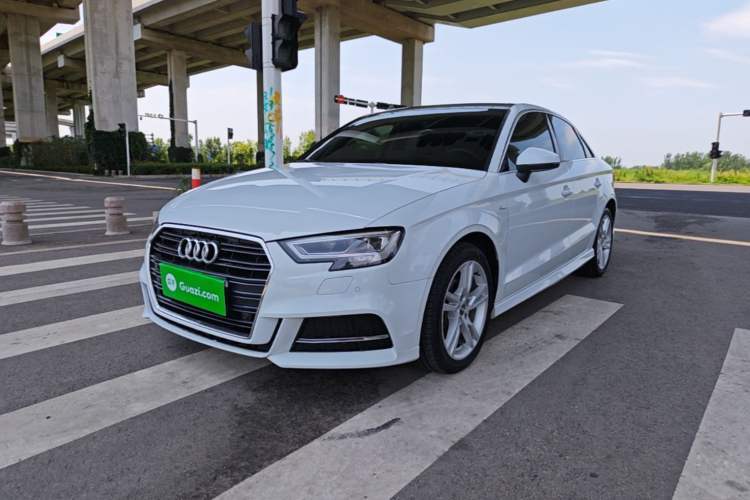 Used Audi A3 2019 Limousine 35 TFSI Fashion Edition China VI Emission Standard Guazi used car, China used car export, Used car for sale, Used  cars, Cheapest cars for sale
