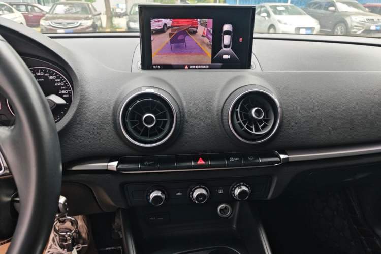 Used Audi A3 2019 Limousine 35 TFSI Ambition China V Audio And AC Panel