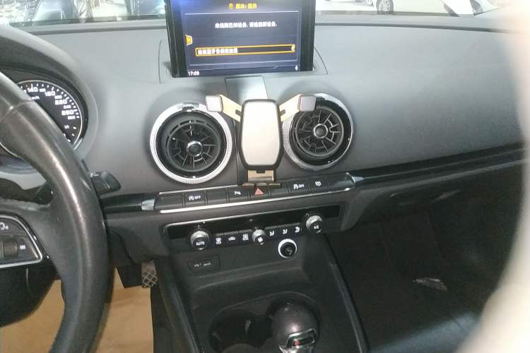 Used Audi A3 2019 Sportback 35 TFSI Fashion Edition China V Audio And AC Panel