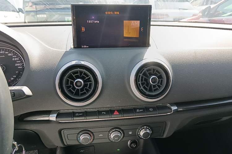 Used Audi A3 2019 Sportback 35 TFSI Fashion Edition China V Audio And AC Panel