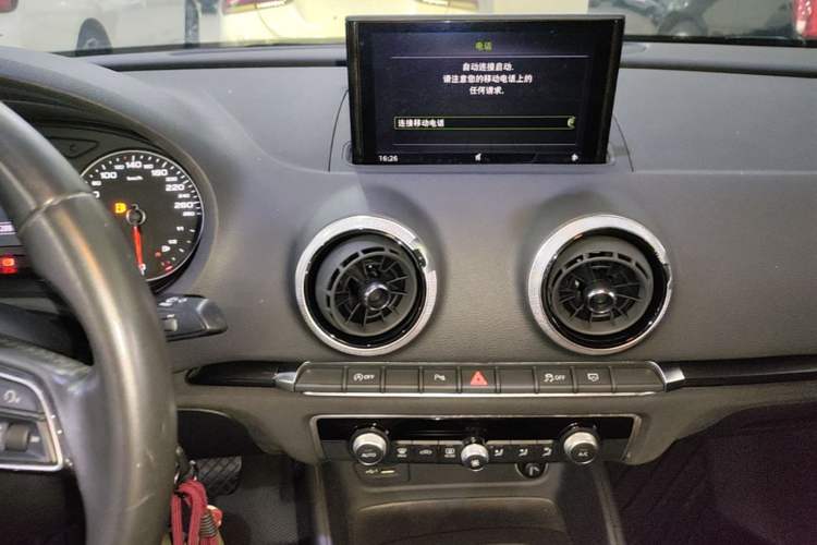 Used Audi A3 2019 Limousine 35 TFSI Fashion Edition China V standard Audio And AC Panel
