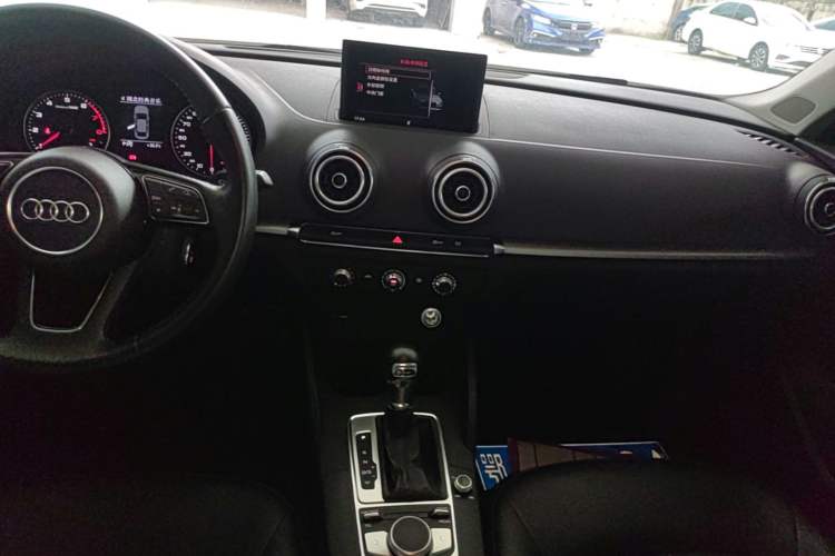 Used Audi A3 2019 Limousine 35 TFSI Ambition China V Audio And AC Panel