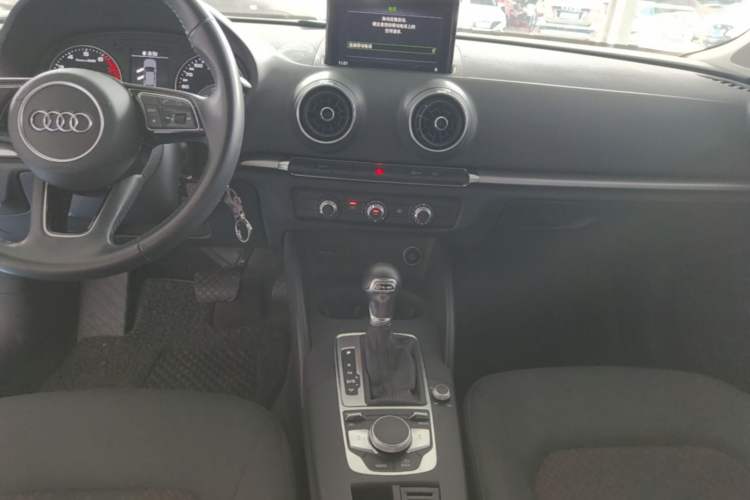 Used Audi A3 2019 Sportback 35 TFSI Ambition China V Audio And AC Panel