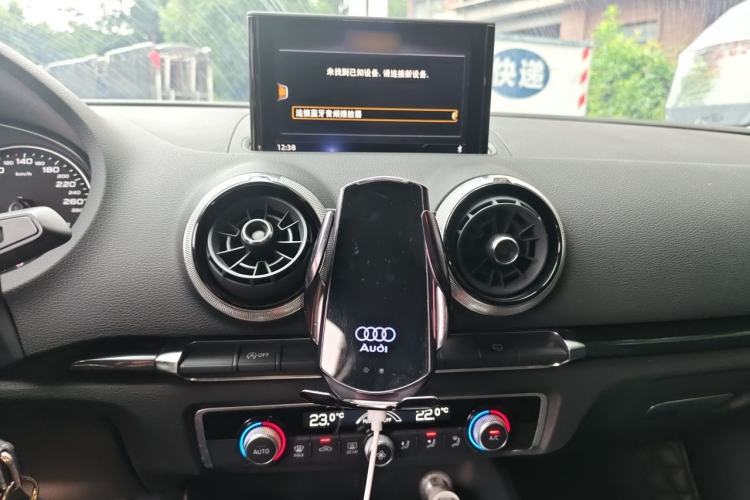 Used Audi A3 2019 Limousine 35 TFSI Fashion Edition China V standard Audio And AC Panel
